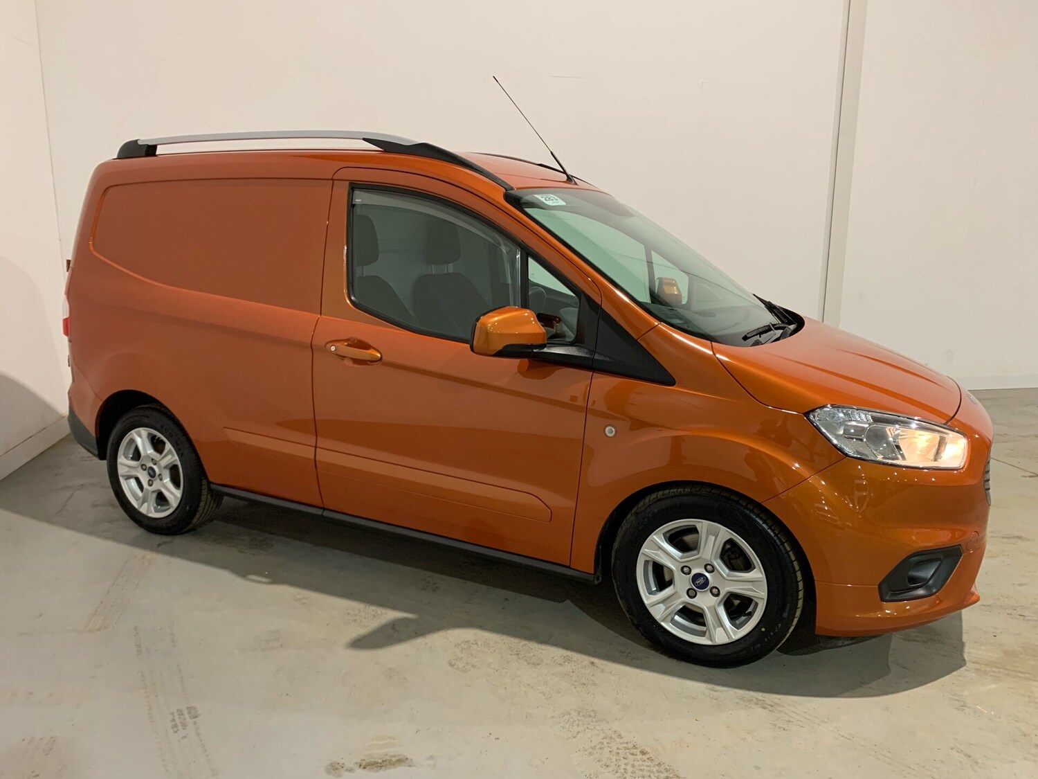 Used Ford Transit Courier 2023 for sale - 77506781: Photo 3