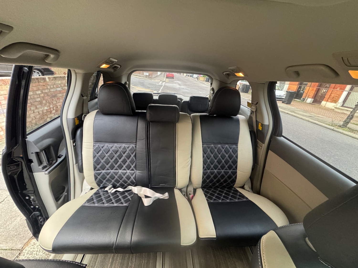 Used Toyota Estima 2025 for sale - 77590330: Photo 10