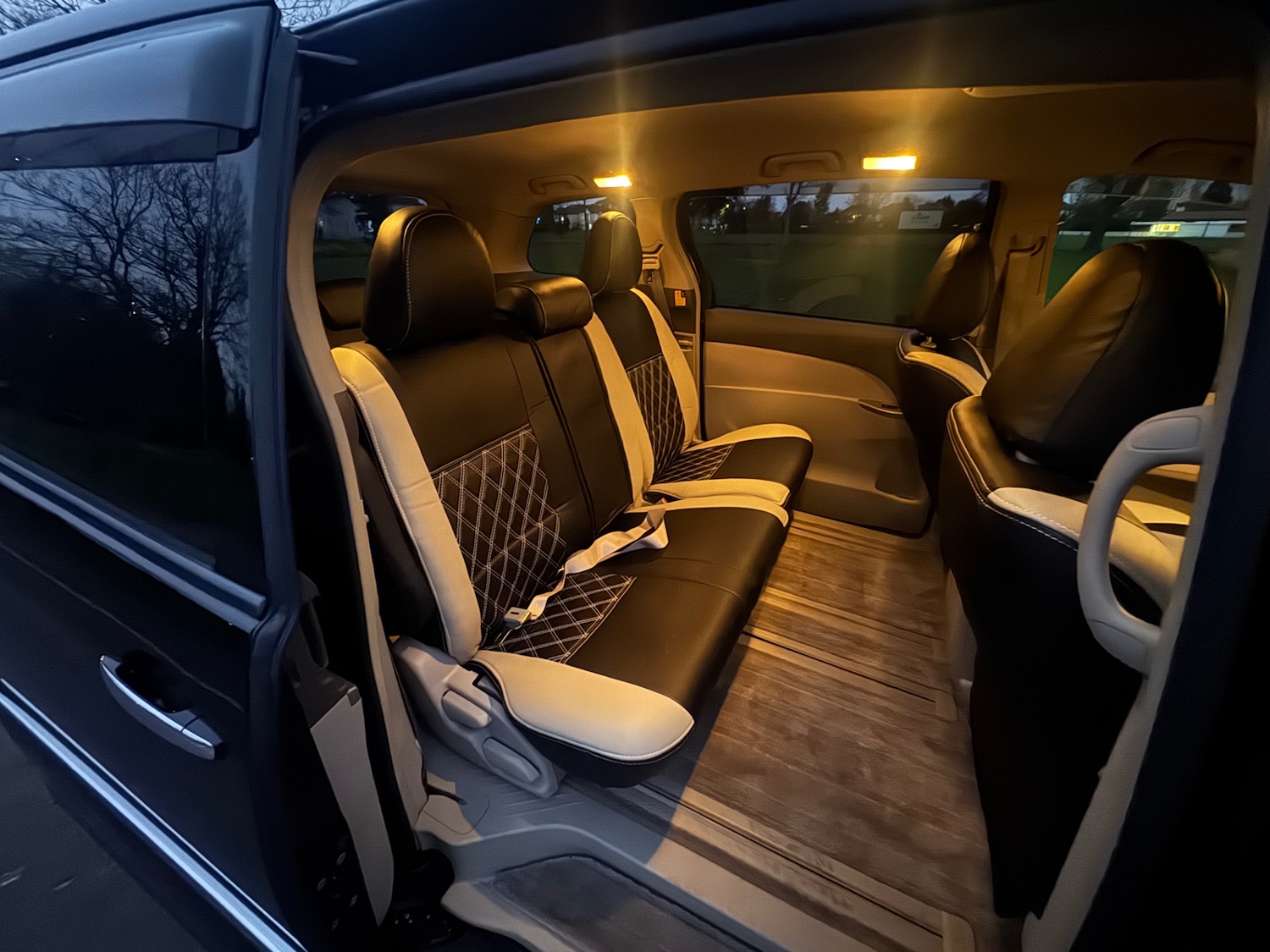 Used Toyota Estima 2025 for sale - 77590330: Photo 22