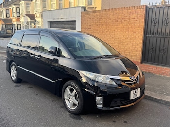 Used Toyota Estima 2025 for sale - 77590330: Photo