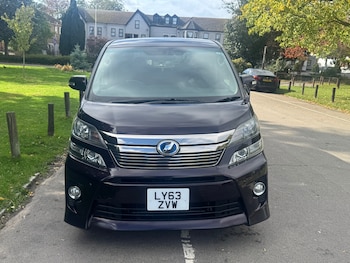 Used Toyota Vellfire 2013 for sale - 77590371: Photo