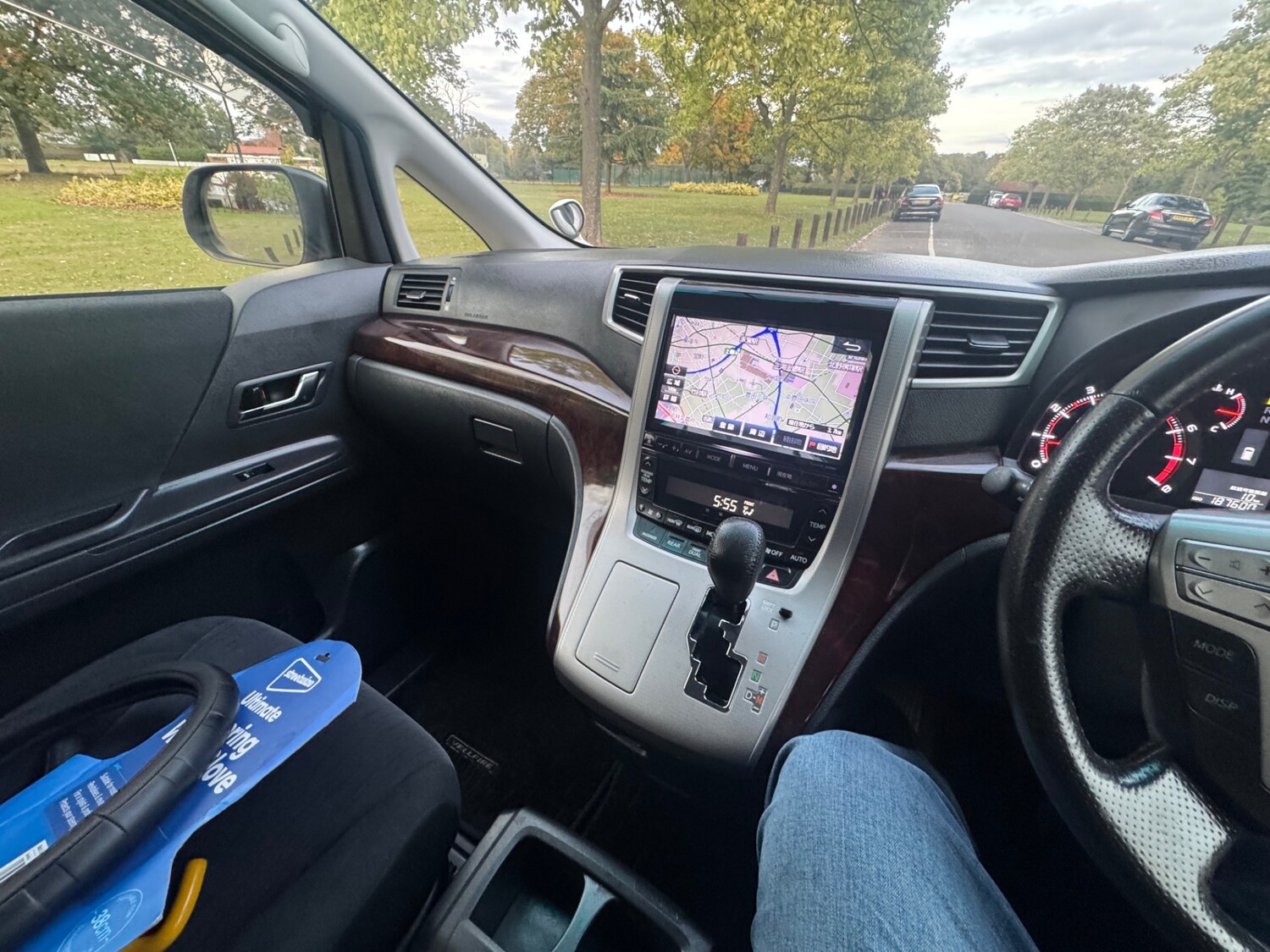 Used Toyota Vellfire 2025 for sale - 77591903: Photo 11