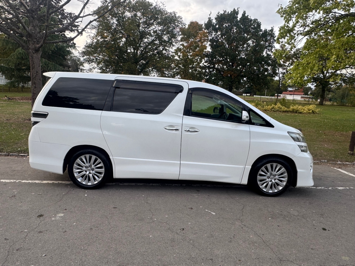 Used Toyota Vellfire 2025 for sale - 77591903: Photo 8