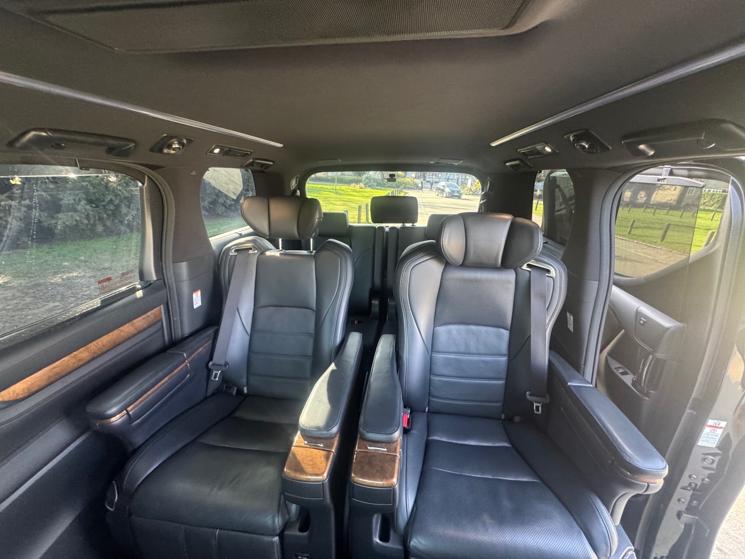 Used Toyota Alphard 2025 for sale - 77601967: Photo 15