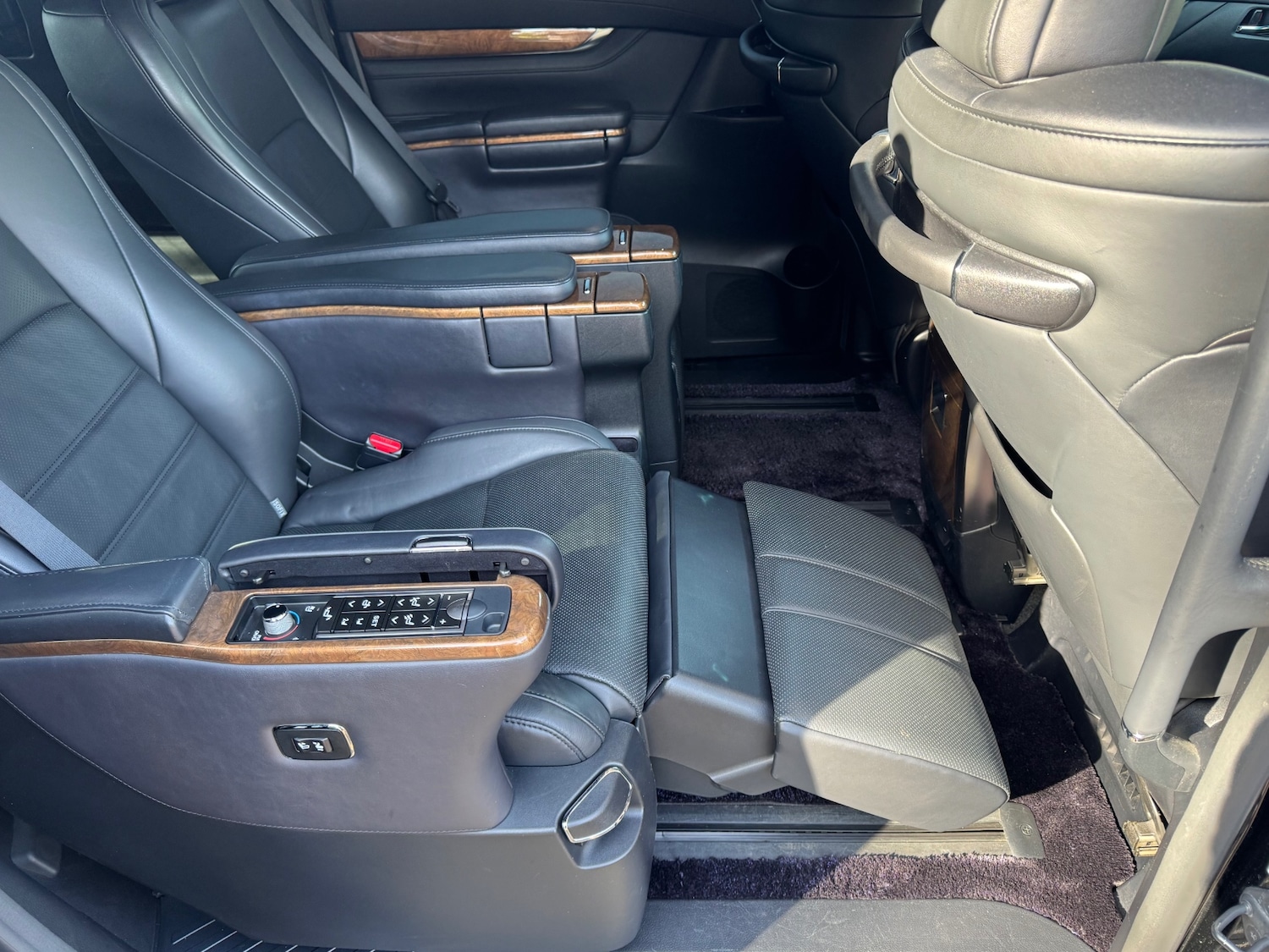 Used Toyota Alphard 2025 for sale - 77601967: Photo 26