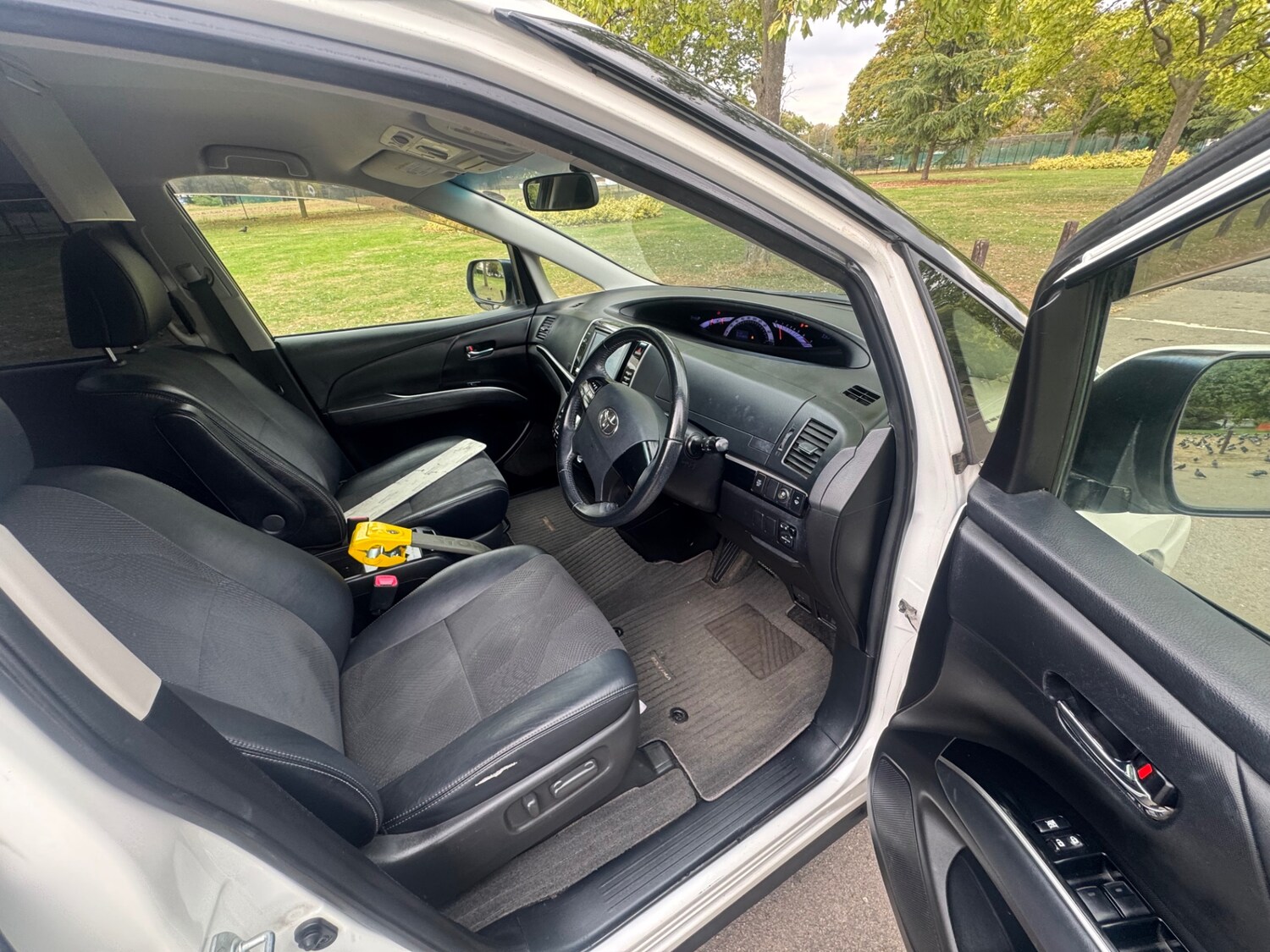 Used Toyota Estima 2025 for sale - 77590386: Photo 13