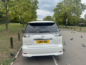 Used Toyota Estima 2025 for sale - 77590386: Photo