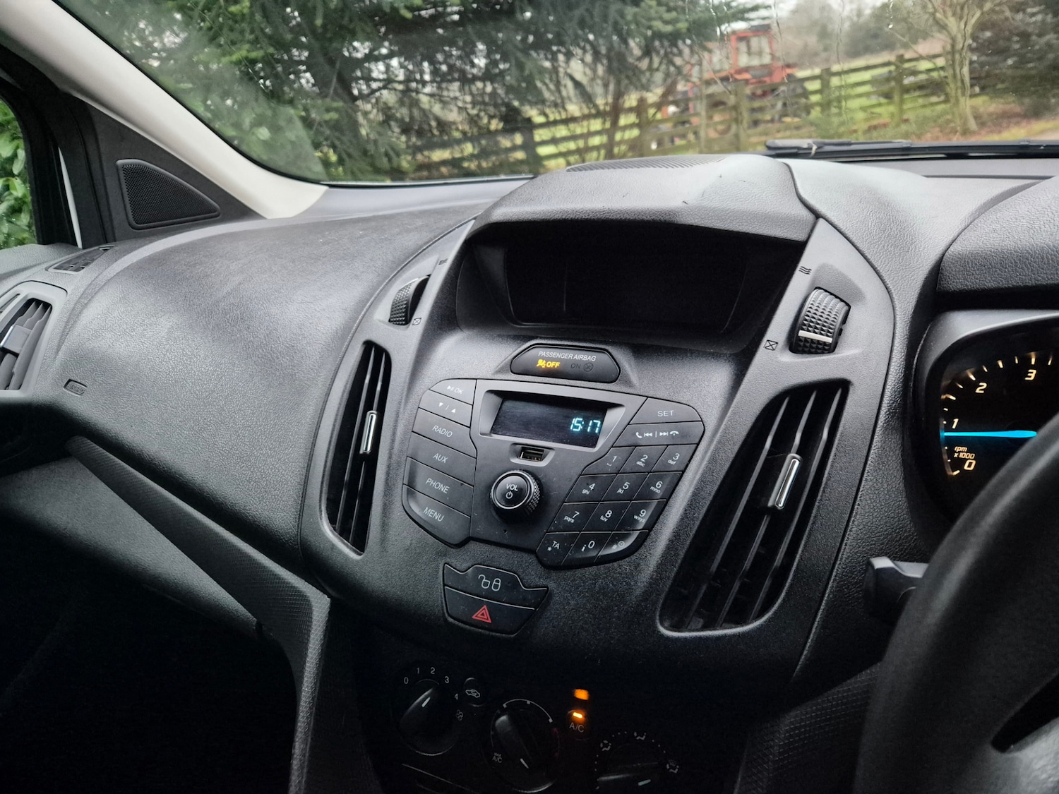 Used Ford Transit Connect 2017 for sale - 77137901: Photo 14