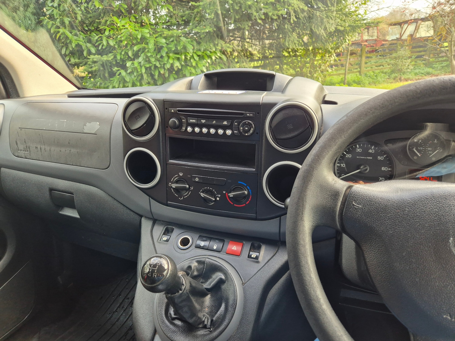 Used Peugeot Partner 2012 for sale - 76611579: Photo 13