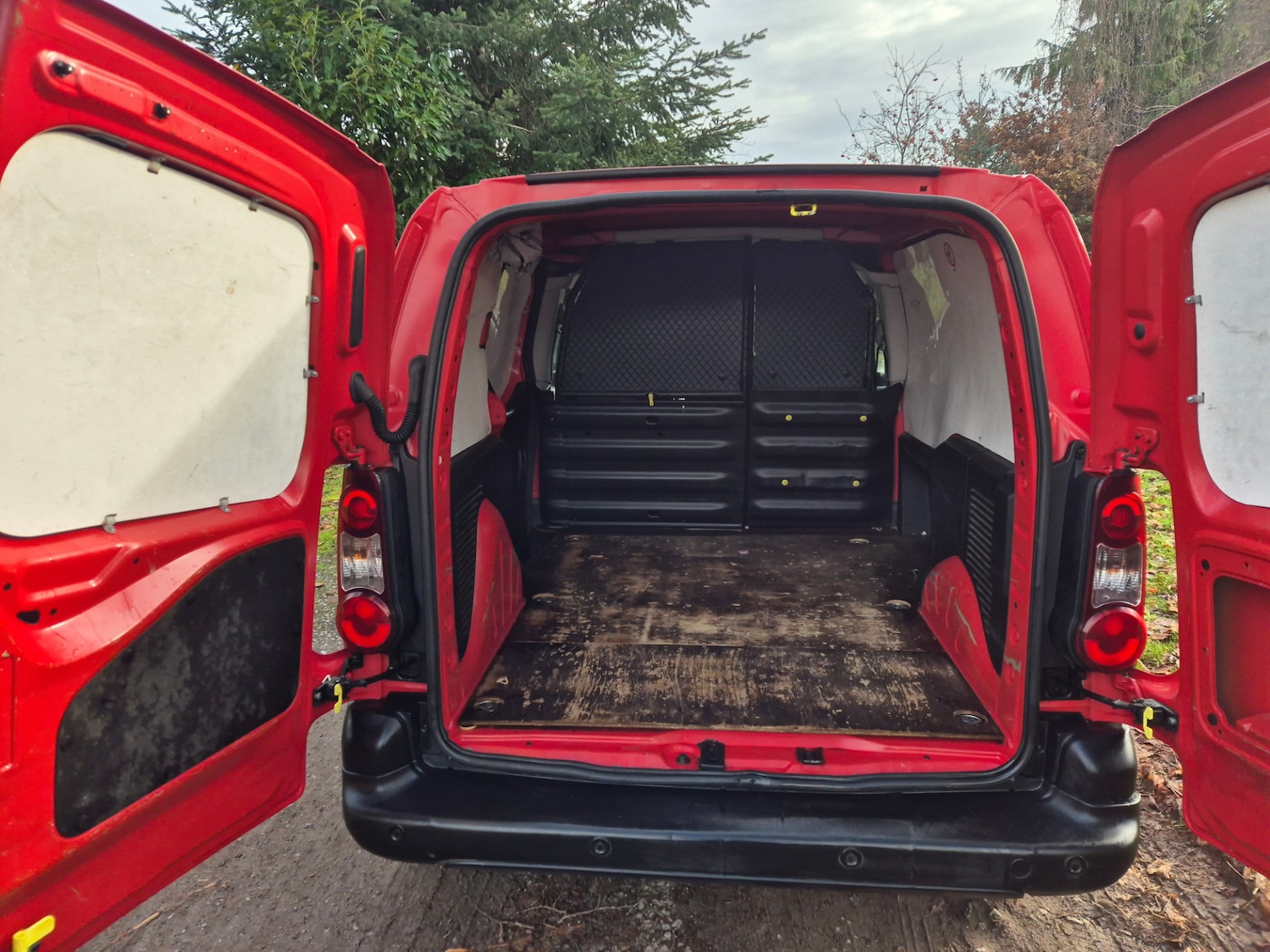 Used Peugeot Partner 2012 for sale - 76611579: Photo 7