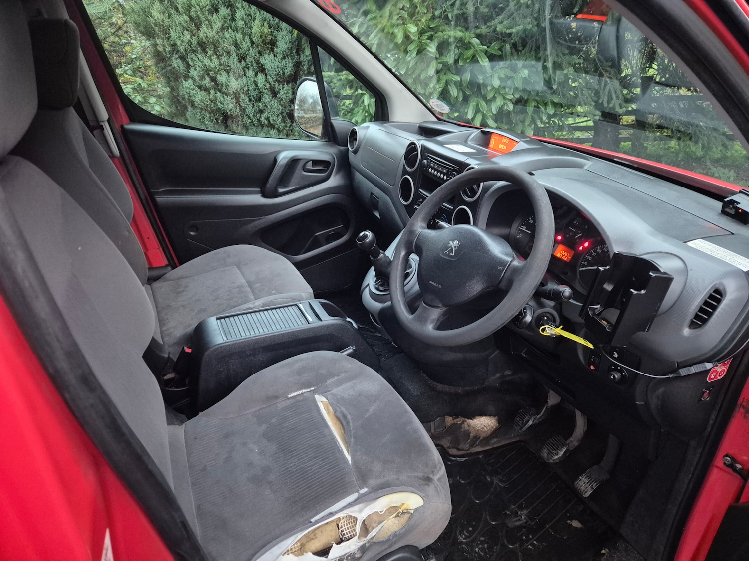 Used Peugeot Partner 2012 for sale - 76750189: Photo 10