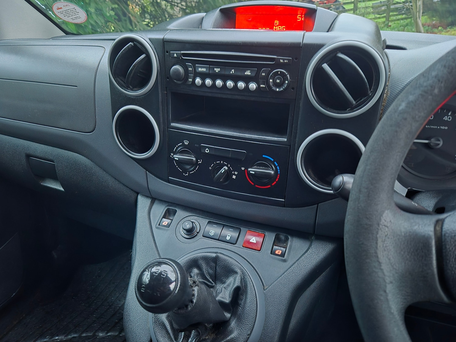 Used Peugeot Partner 2012 for sale - 76750189: Photo 12