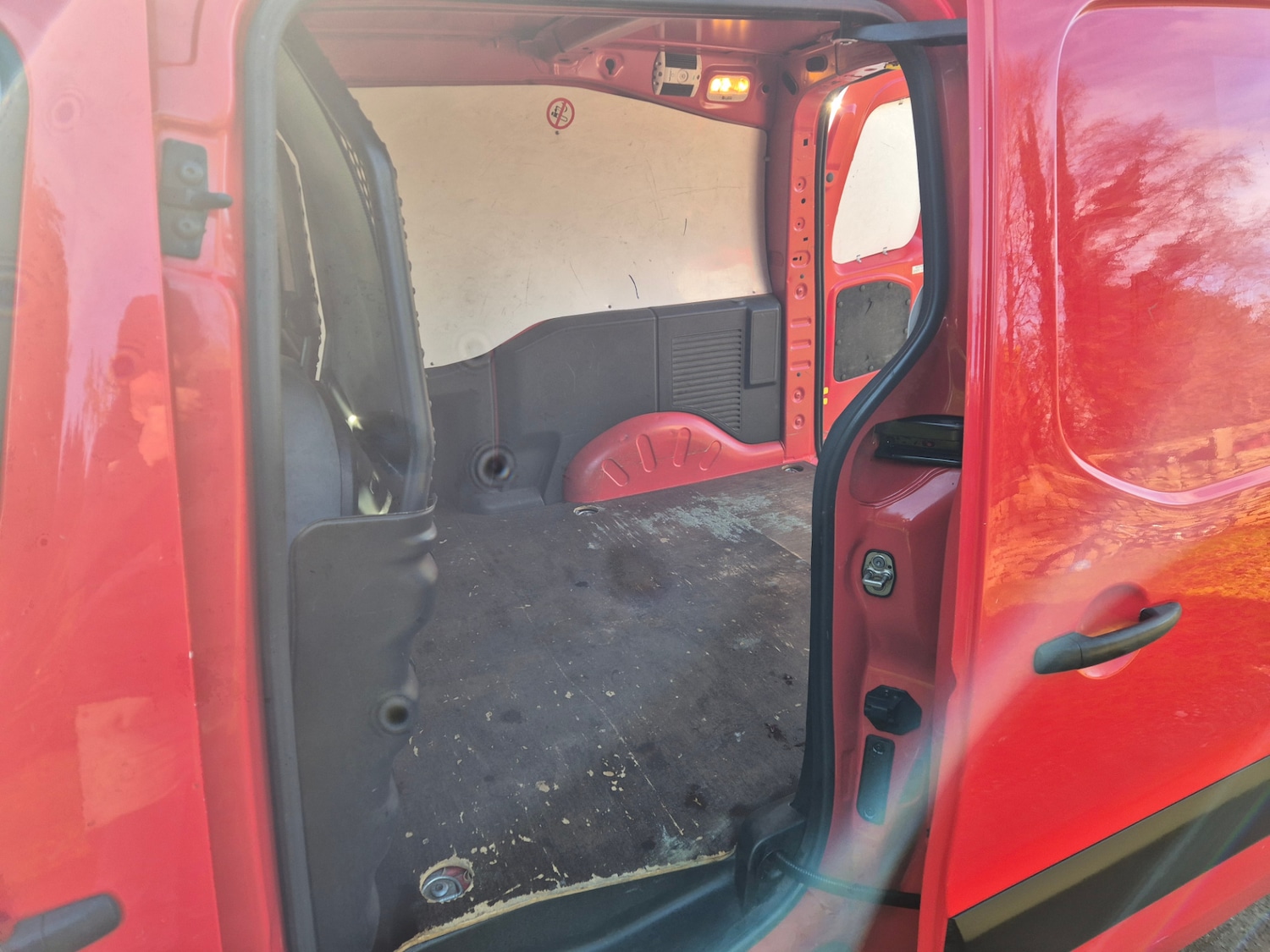 Used Peugeot Partner 2012 for sale - 77311135: Photo 8