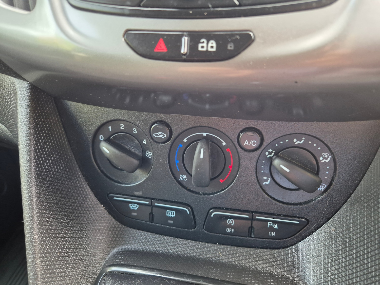 Used Ford Transit Connect 2018 for sale - 76113961: Photo 14