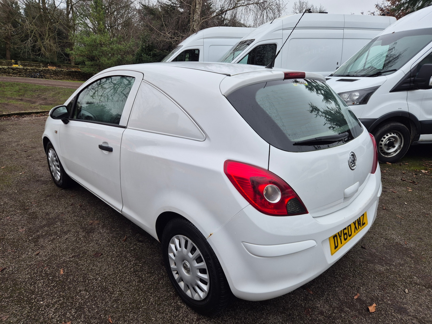 Used Vauxhall Corsa 2010 for sale - 77404837: Photo 4