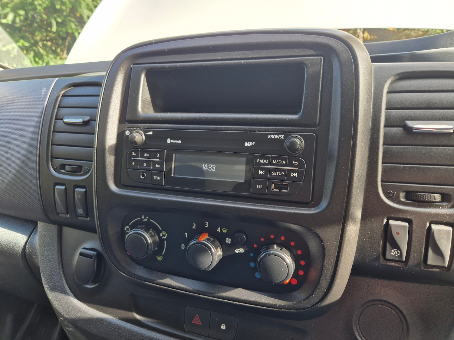 Used Vauxhall Vivaro 2016 for sale - 76354889: Photo 13