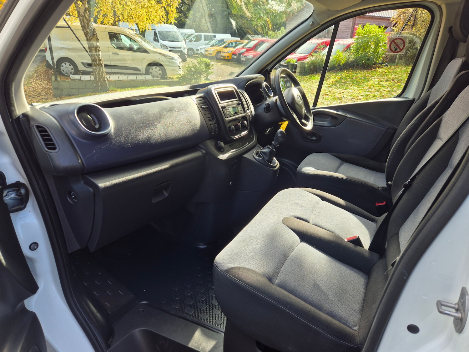 Used Vauxhall Vivaro 2016 for sale - 76354889: Photo 9