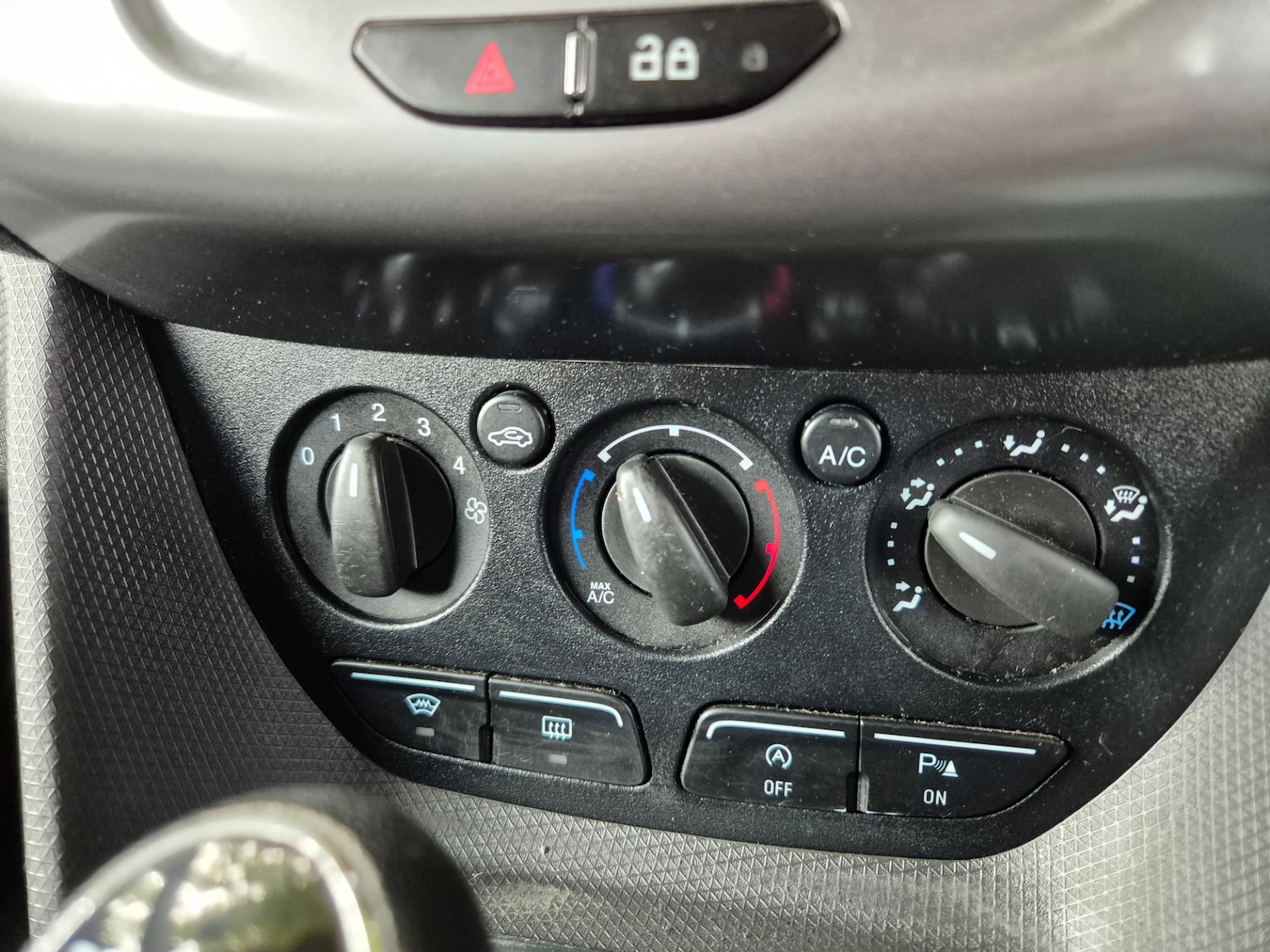 Used Ford Transit Connect 2018 for sale - 76058224: Photo 13