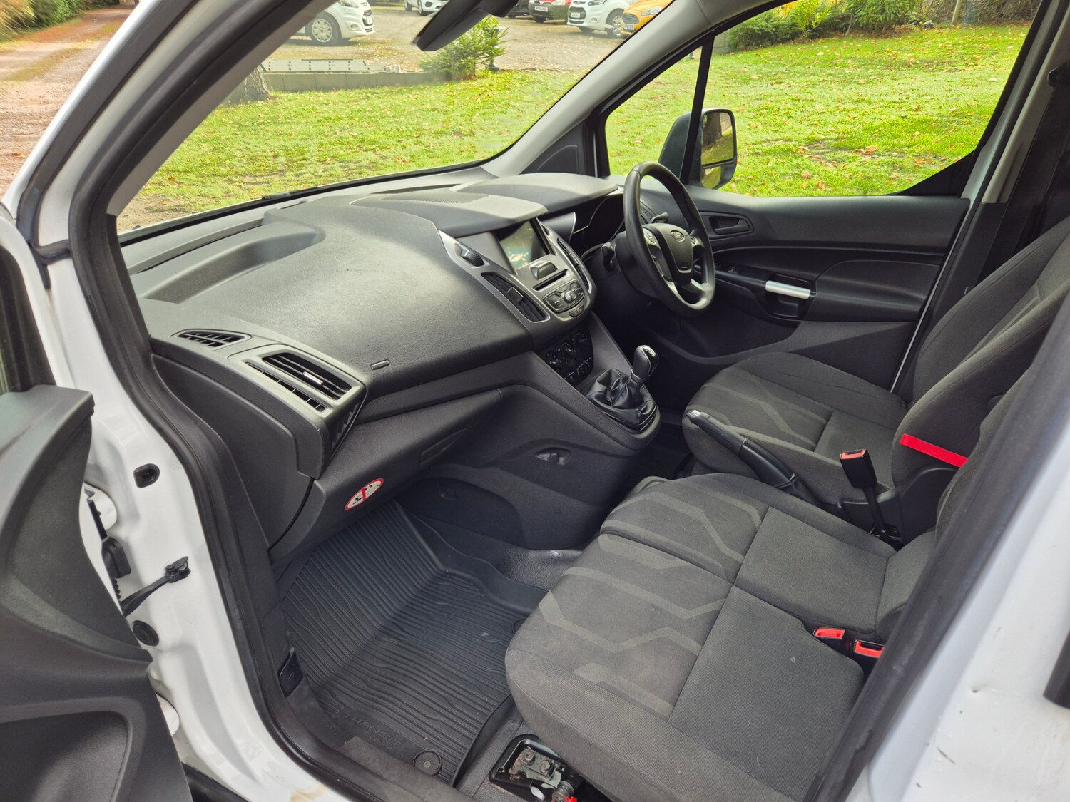 Used Ford Transit Connect 2018 for sale - 76058021: Photo 9