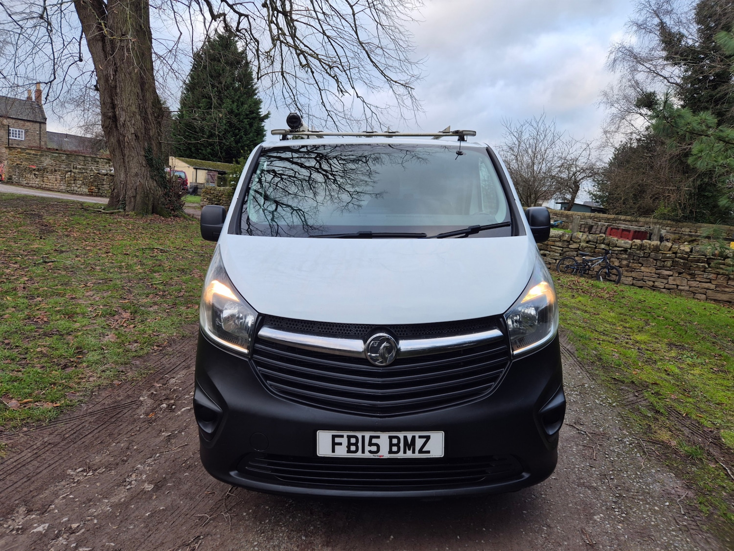 Used Vauxhall Vivaro 2015 for sale - 76907794: Photo 2