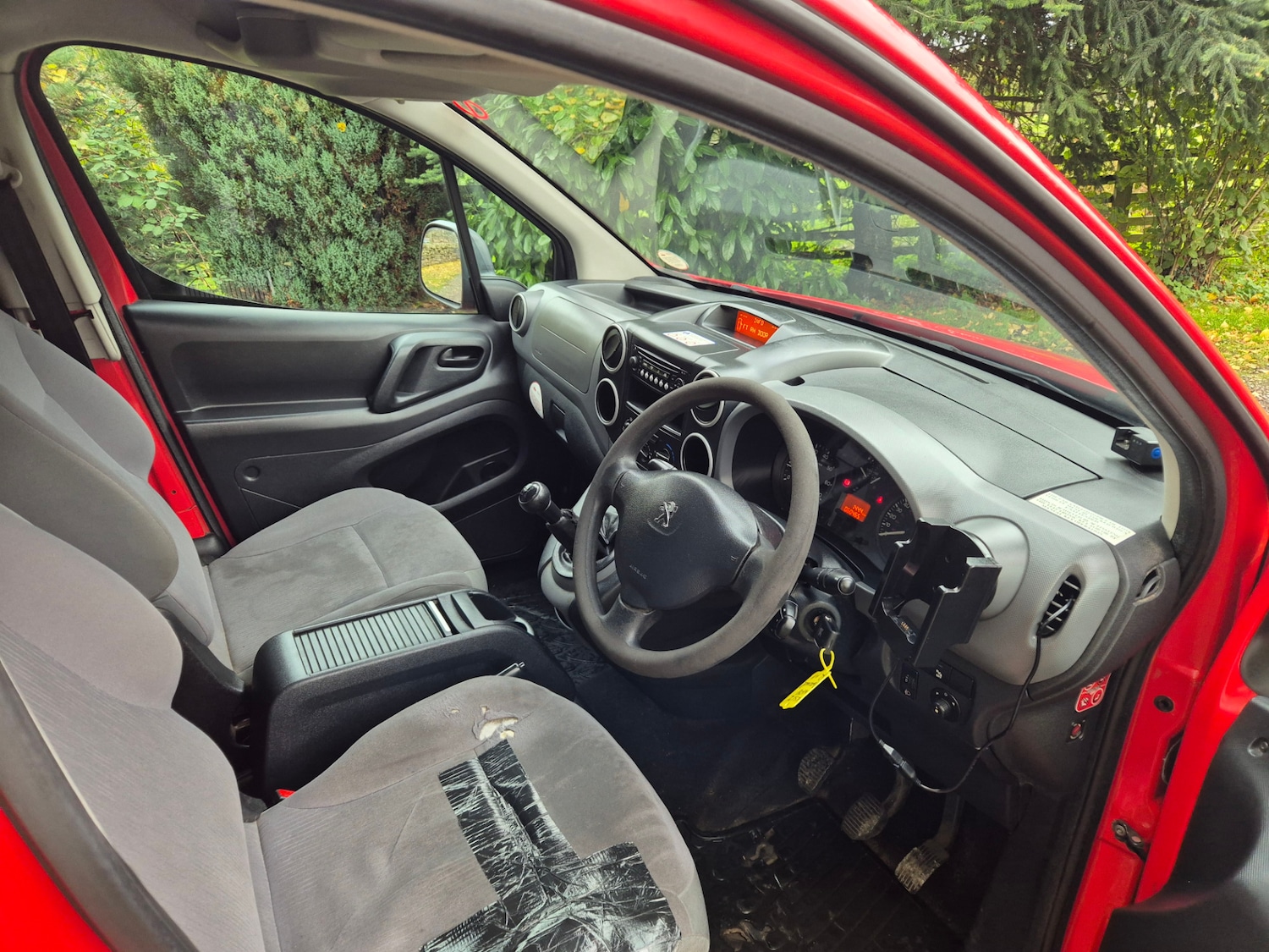 Used Peugeot Partner 2012 for sale - 76478105: Photo 11