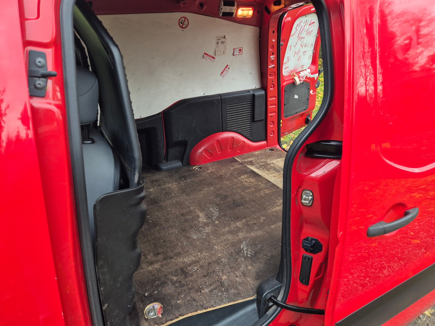 Used Peugeot Partner 2012 for sale - 76478105: Photo 8