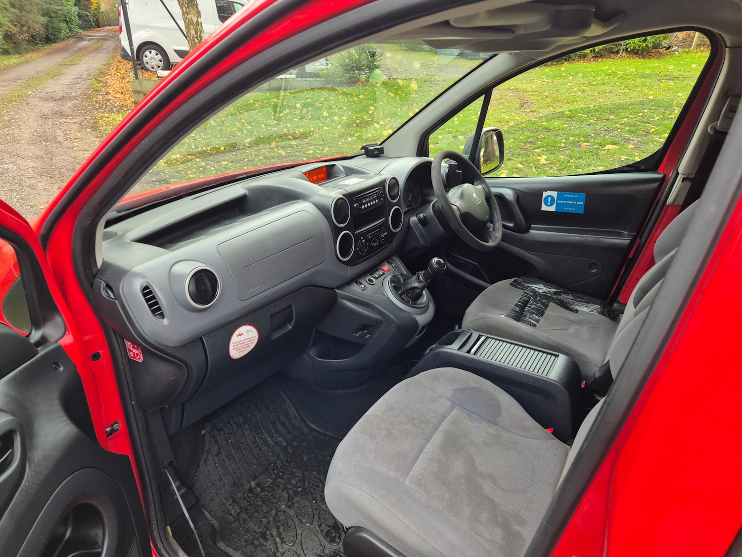 Used Peugeot Partner 2012 for sale - 76478105: Photo 9