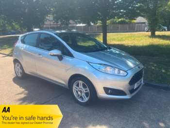 2014 - 1.25 82 Zetec 5dr