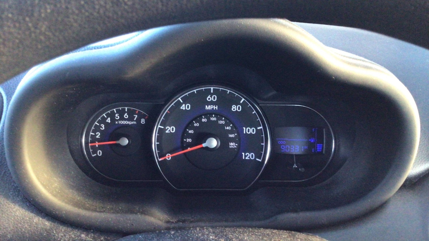 Used Hyundai i10 2013 for sale - 77198097: Photo 9