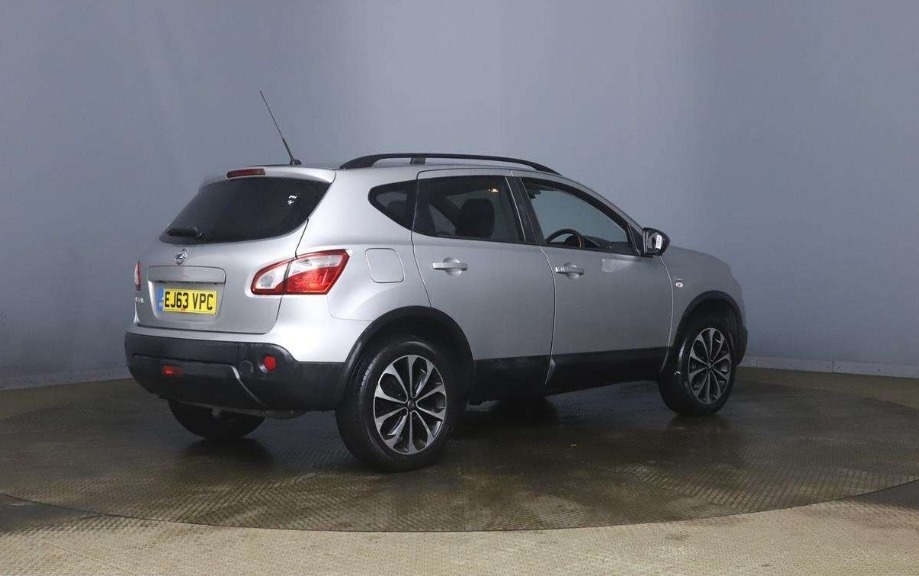 Used Nissan Qashqai 2013 for sale - 77304760: Photo 2