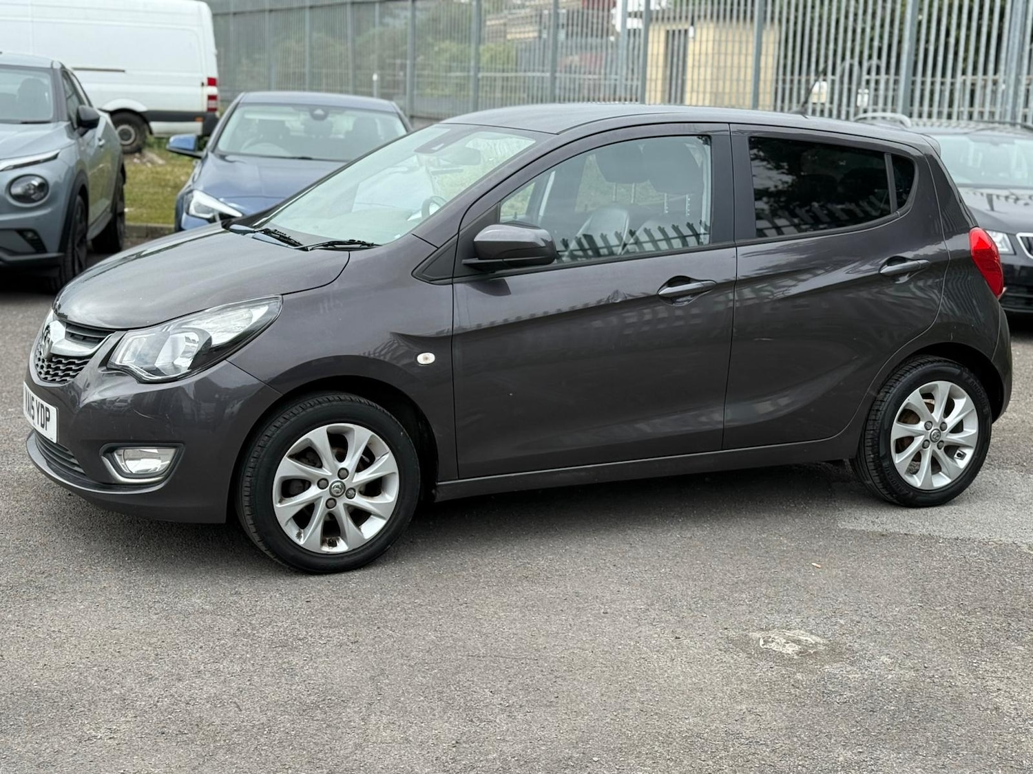 Used Vauxhall Viva 2015 for sale - 77079037: Photo 3