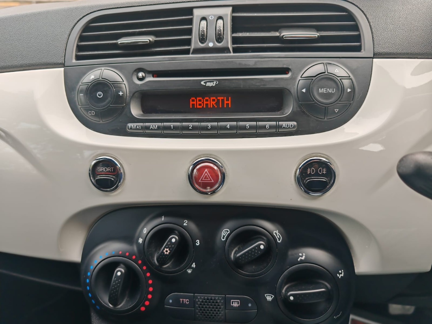 Used Abarth 500 2014 for sale - 77475567: Photo 27