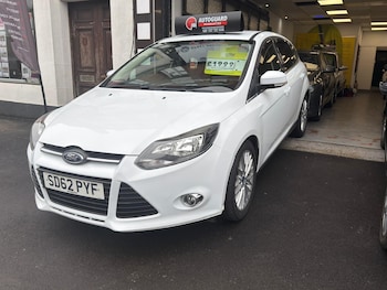 2012 (62) - 1.0 EcoBoost Zetec 5dr