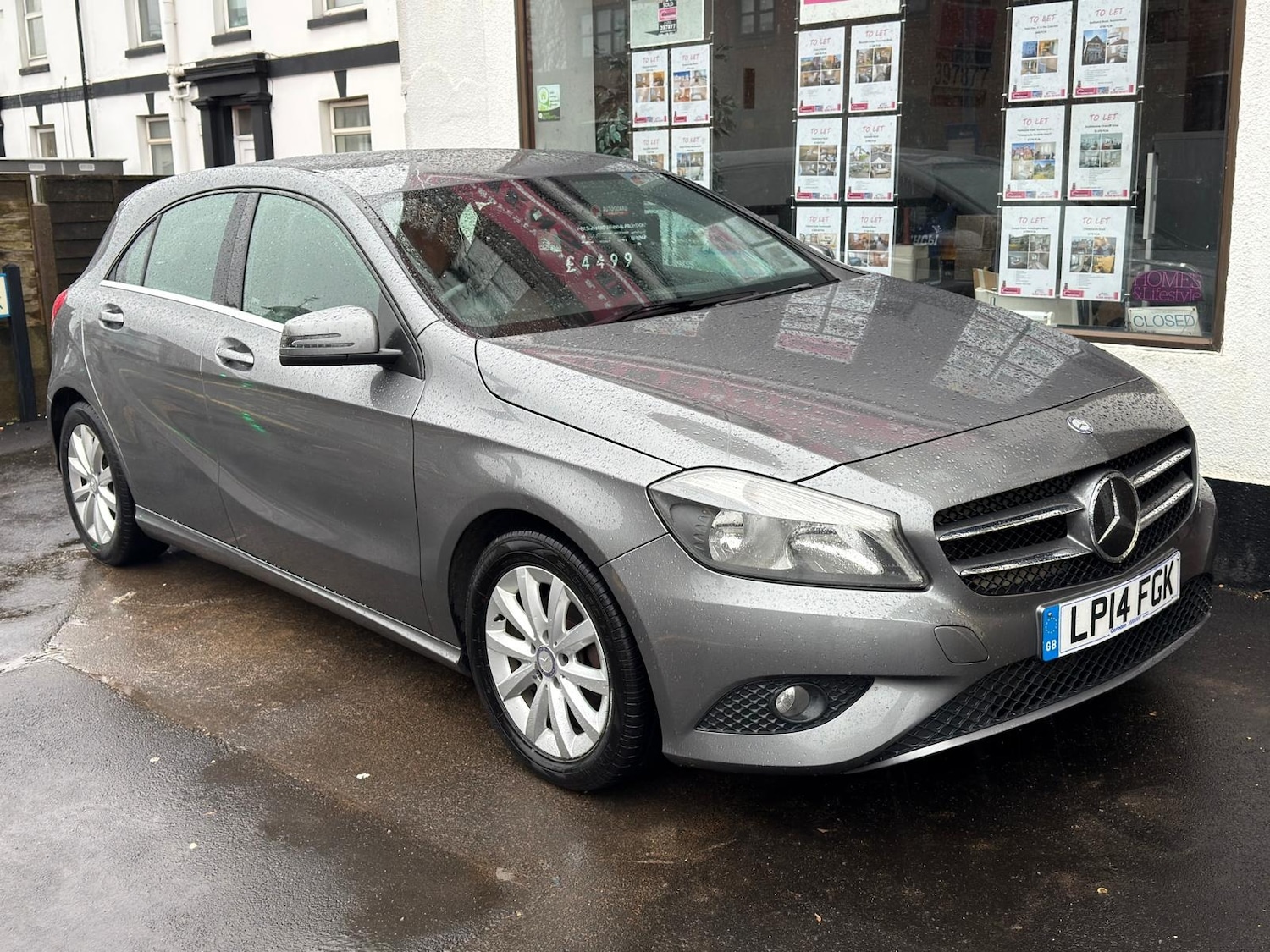 Used Mercedes-Benz A-Class 2014 for sale - 77593338: Photo 2