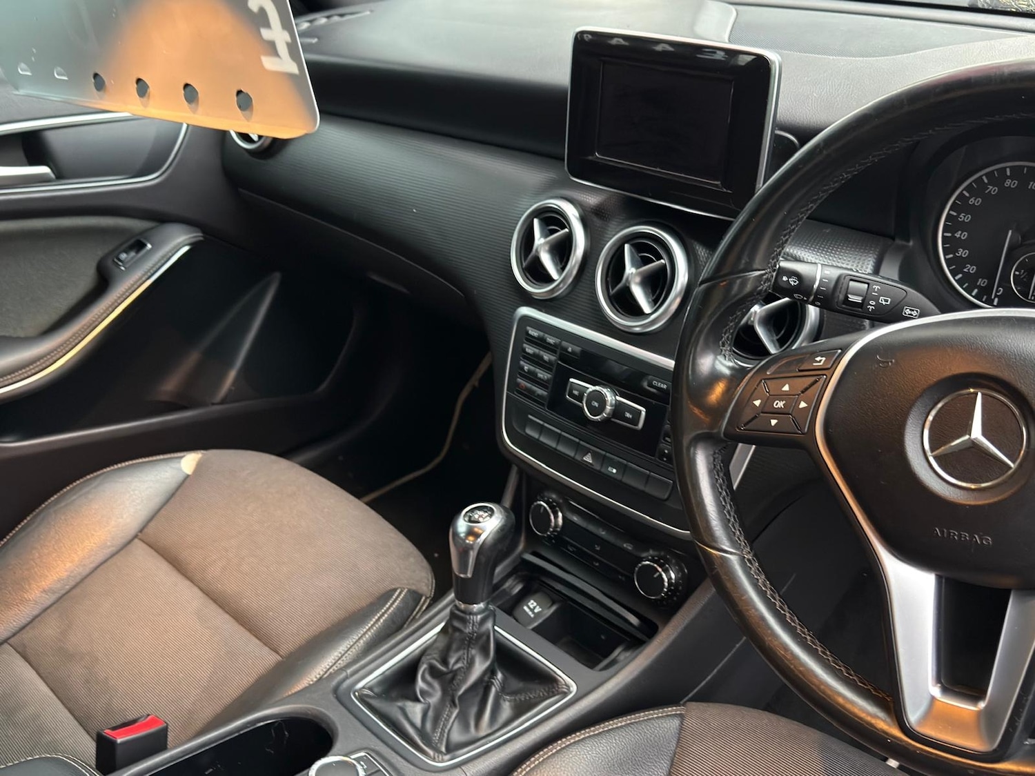 Used Mercedes-Benz A-Class 2014 for sale - 77593338: Photo 8