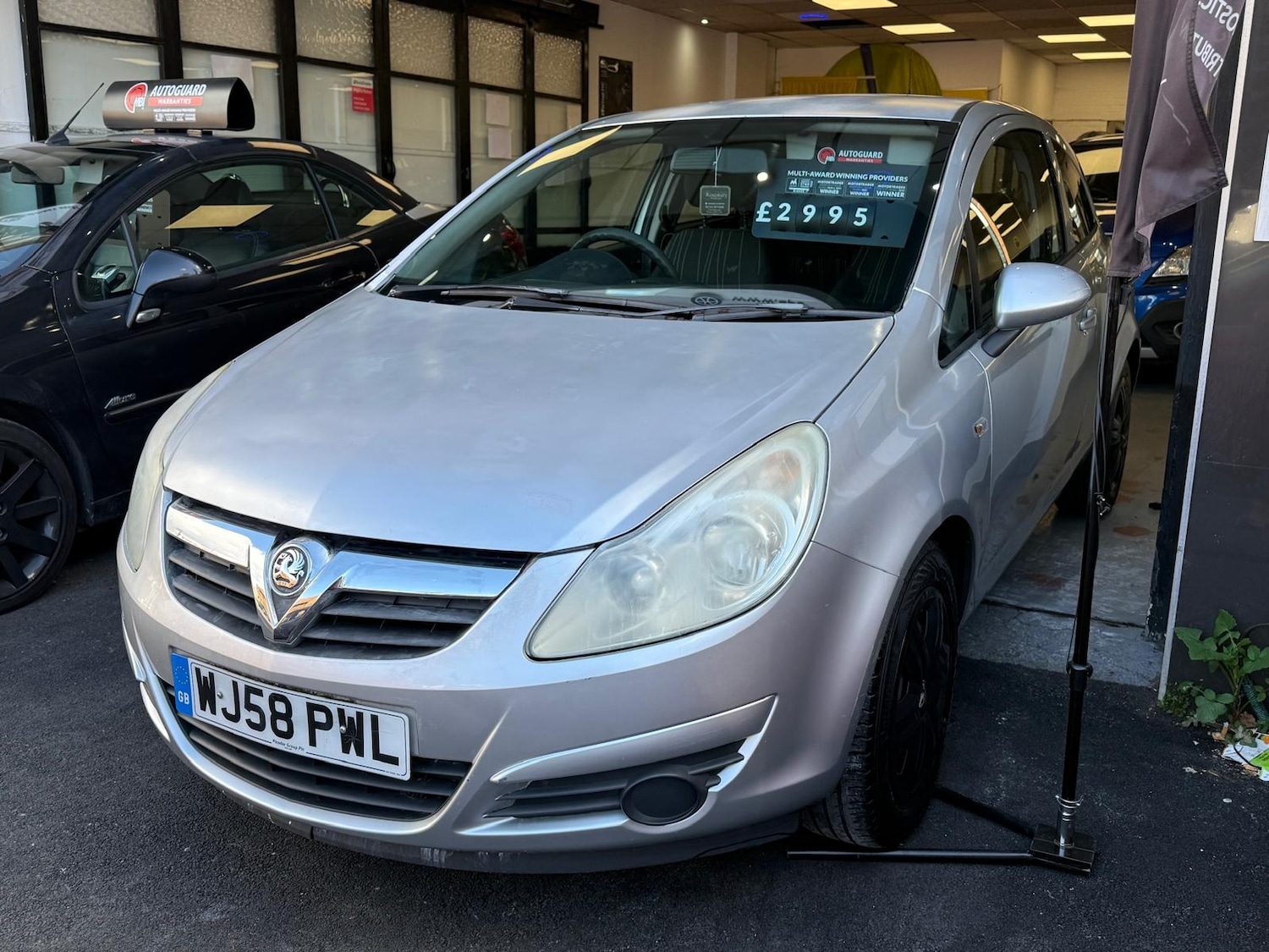 Used Vauxhall Corsa 2008 for sale - 78054283: Photo 2