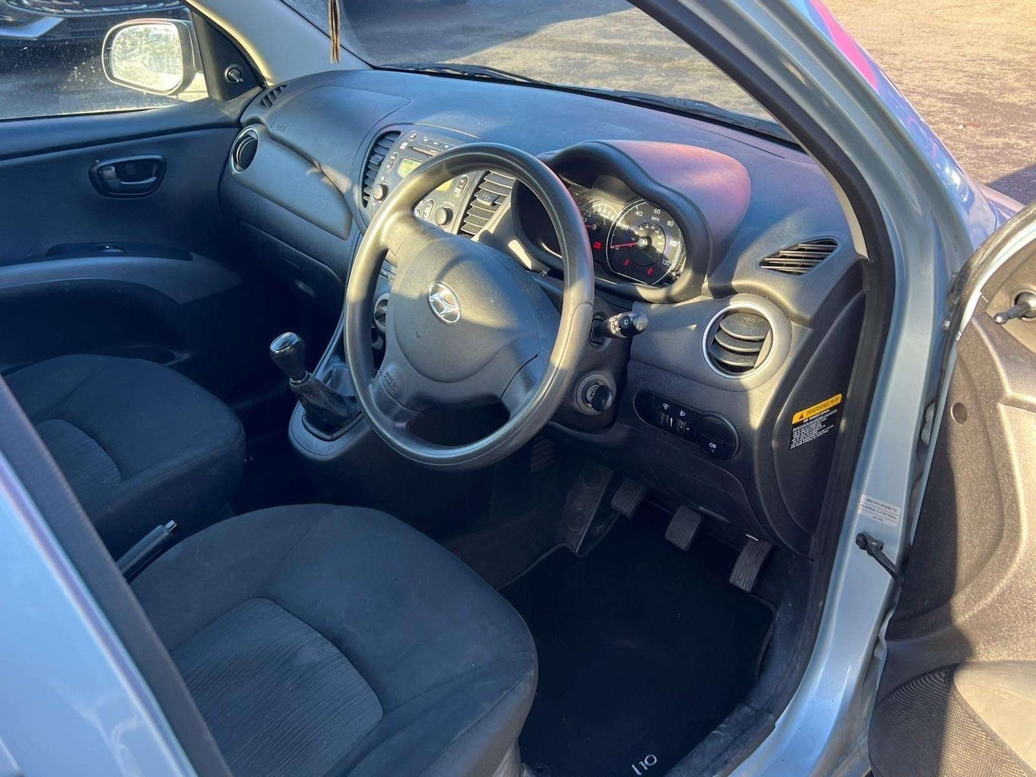 Used Hyundai i10 2011 for sale - 77198334: Photo 10