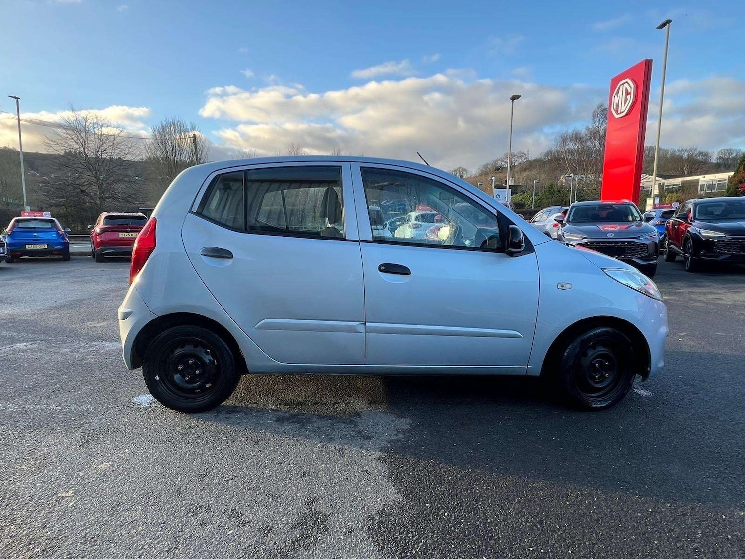 Used Hyundai i10 2011 for sale - 77198334: Photo 4