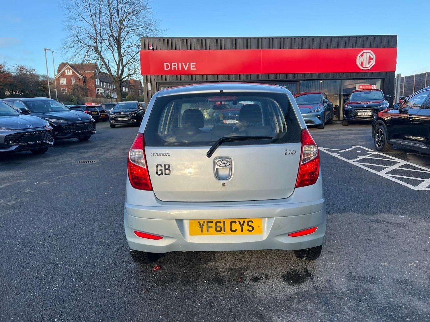 Used Hyundai i10 2011 for sale - 77198334: Photo 5