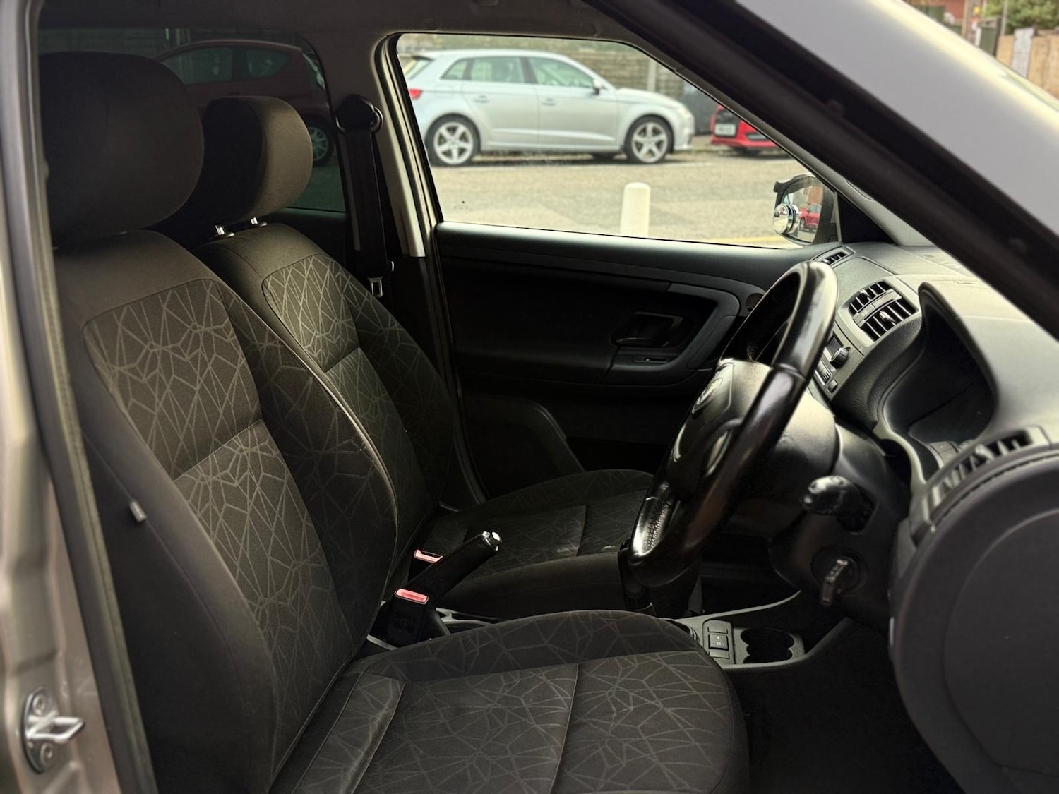 Used Skoda Fabia 2011 for sale - 77702667: Photo 12