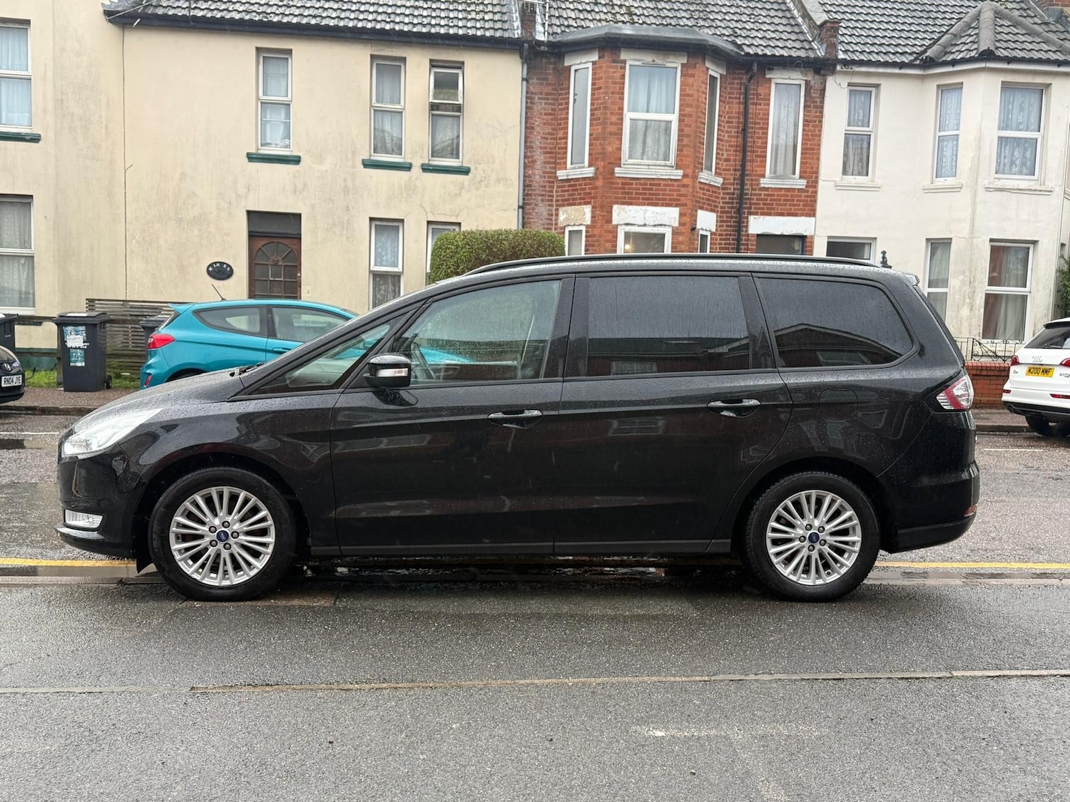 Used Ford Galaxy 2017 for sale - 77304758: Photo 4