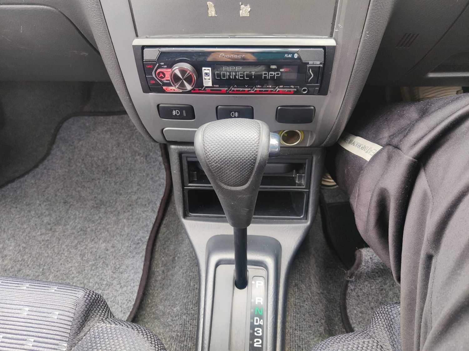 Used Daihatsu Sirion 2002 for sale - 78092876: Photo 15