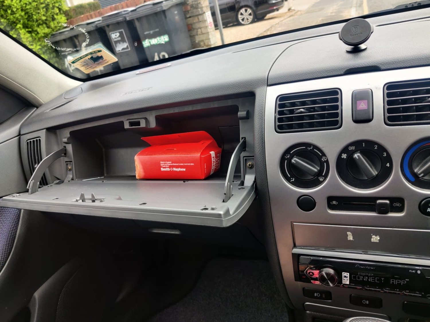 Used Daihatsu Sirion 2002 for sale - 78092876: Photo 18