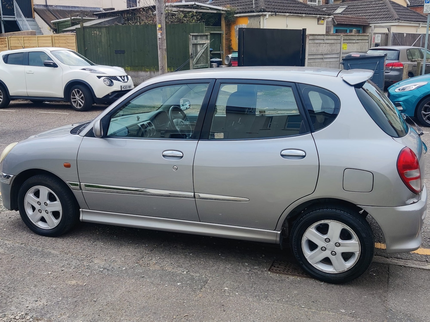 Used Daihatsu Sirion 2002 for sale - 78092876: Photo 8