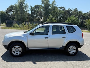 Used Dacia Duster 2014 for sale - 79005854: Photo