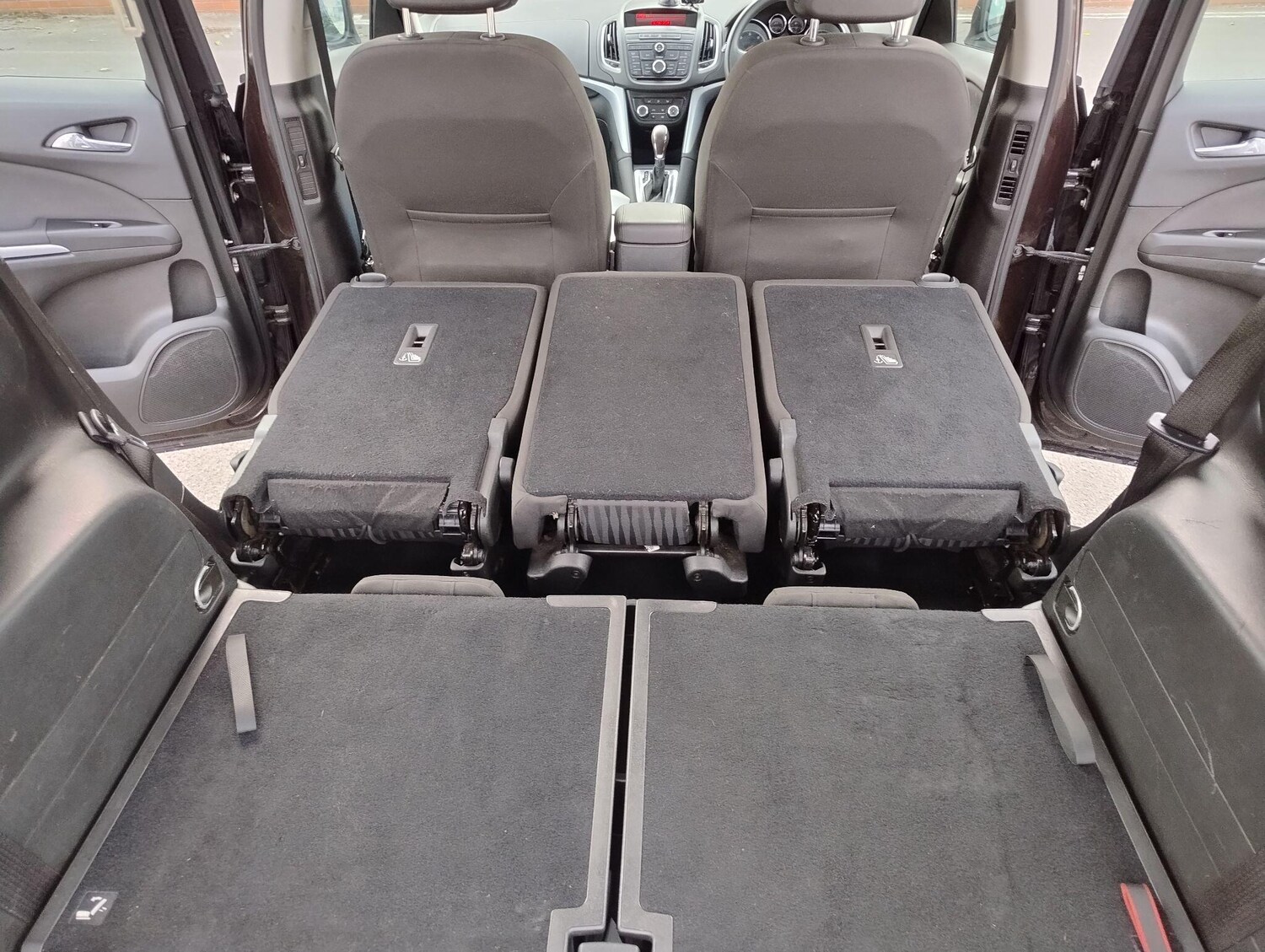 Used Vauxhall Zafira Tourer 2014 for sale - 75769574: Photo 91