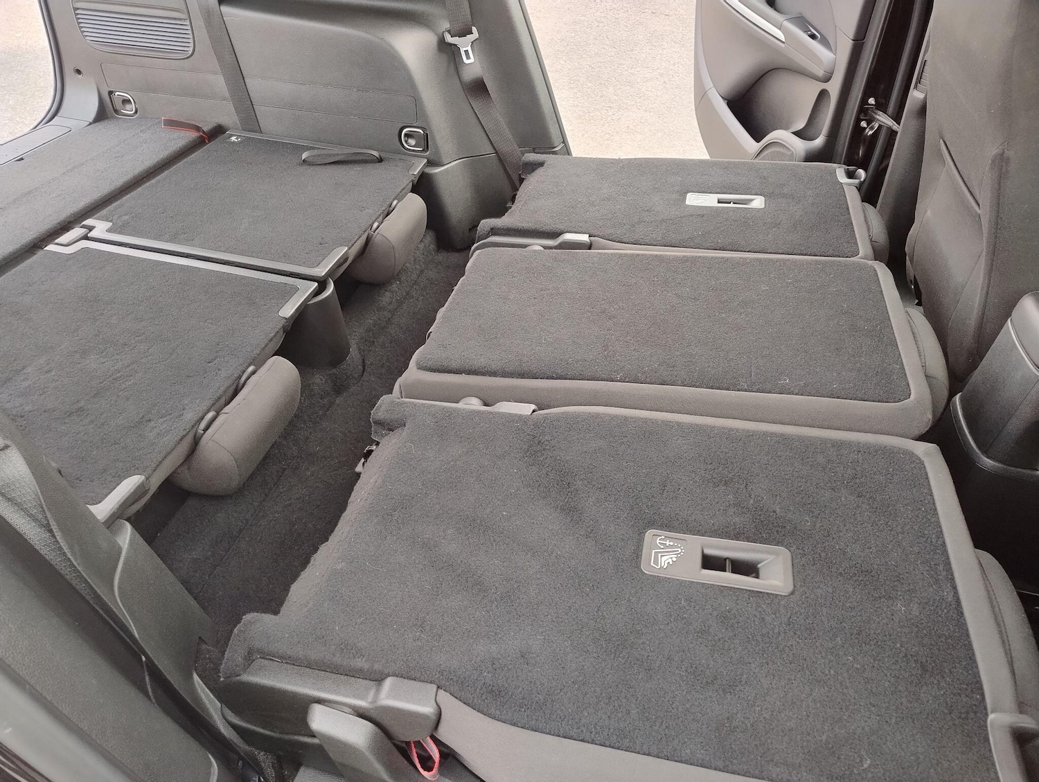 Used Vauxhall Zafira Tourer 2014 for sale - 75769574: Photo 92