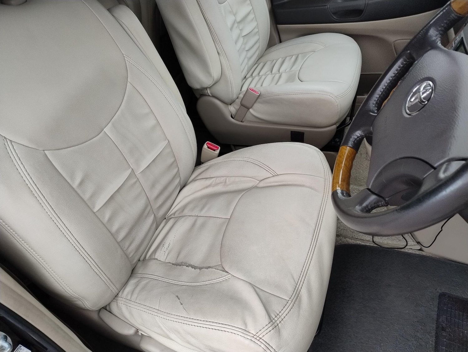 Used Toyota Alphard 2021 for sale - 76360650: Photo 23