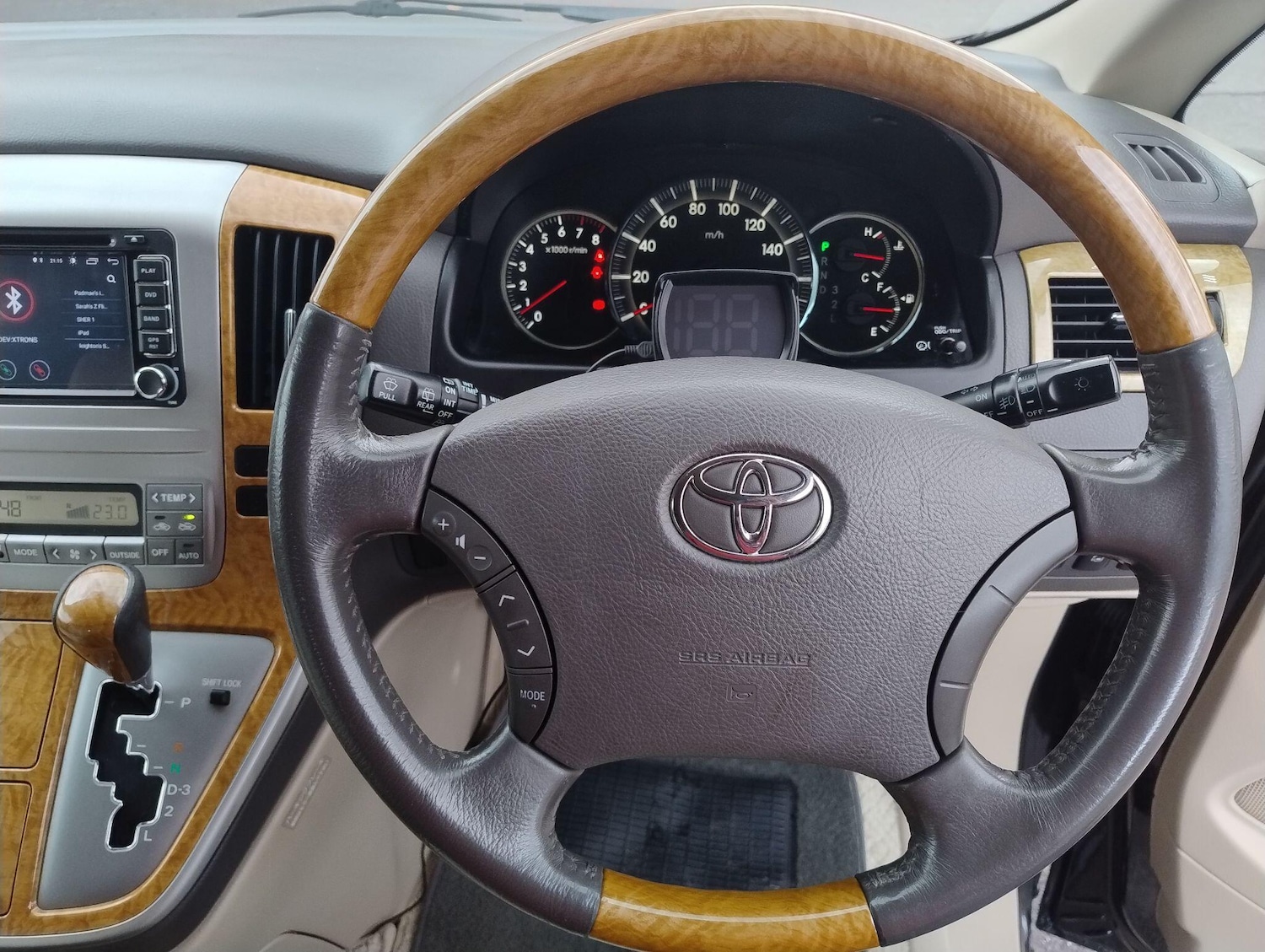 Used Toyota Alphard 2021 for sale - 76360650: Photo 26