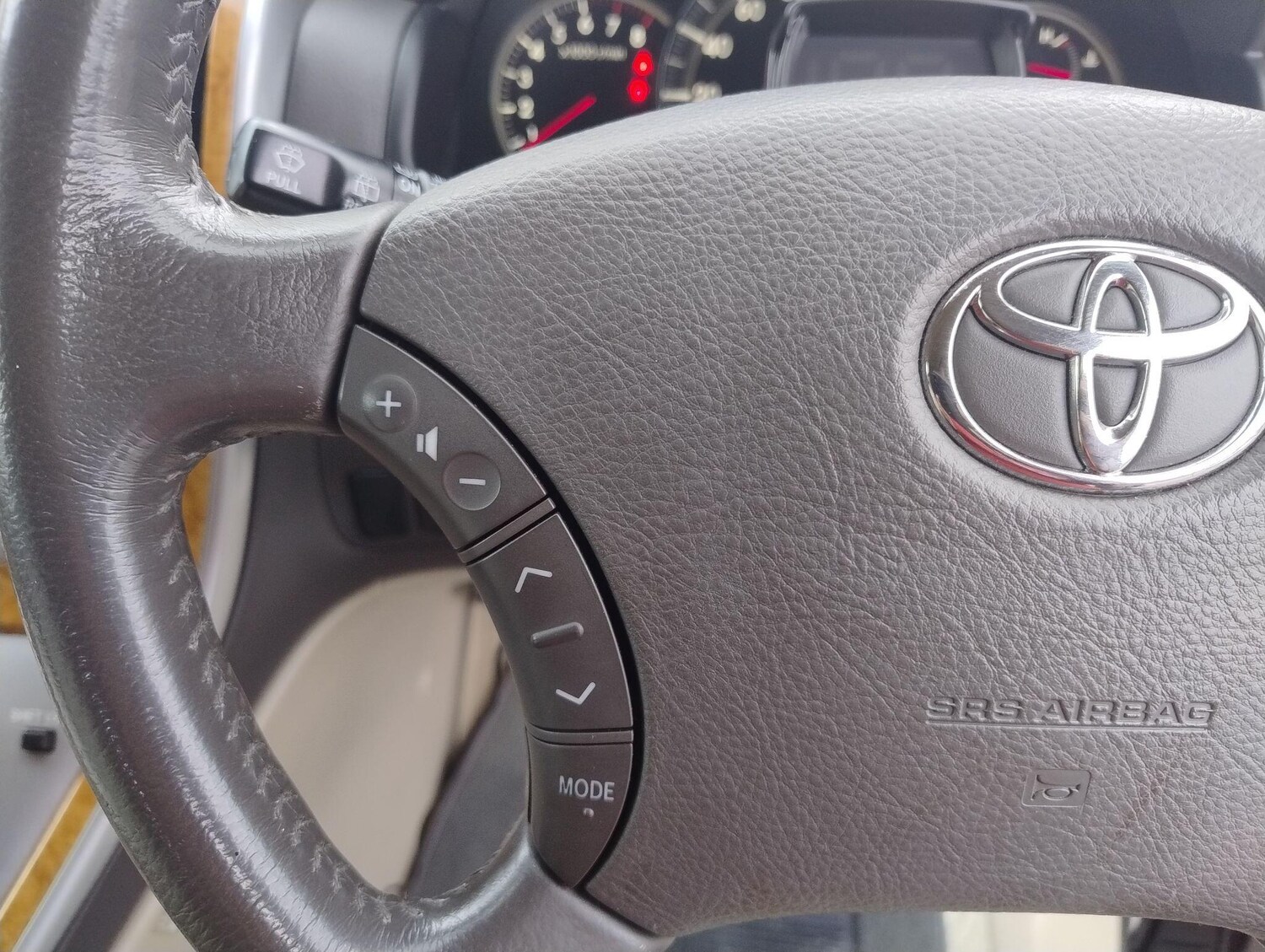 Used Toyota Alphard 2021 for sale - 76360650: Photo 27